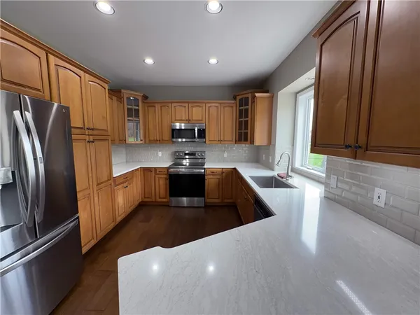 $599,900 | 57 Winding Country Lane, Parma, NY 14559