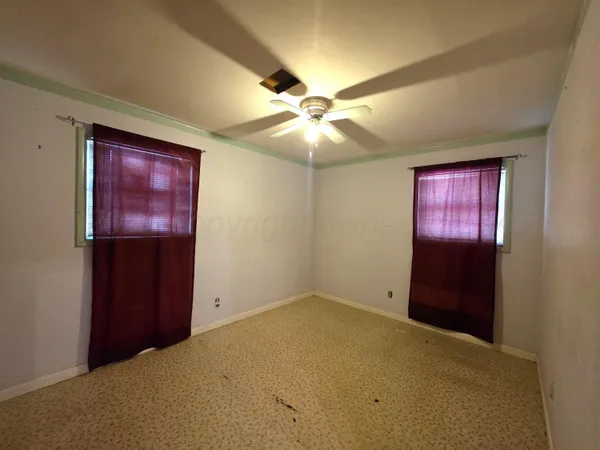 $56,000 | 409 Heasley Street, McLean, TX 79057