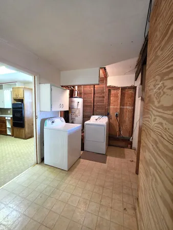 $56,000 | 409 Heasley Street, McLean, TX 79057
