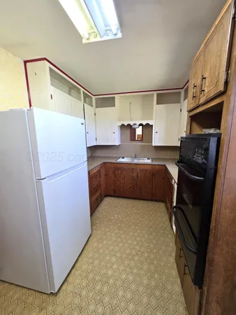 $56,000 | 409 Heasley Street, McLean, TX 79057