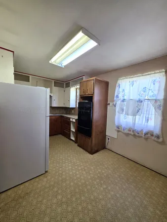$56,000 | 409 Heasley Street, McLean, TX 79057