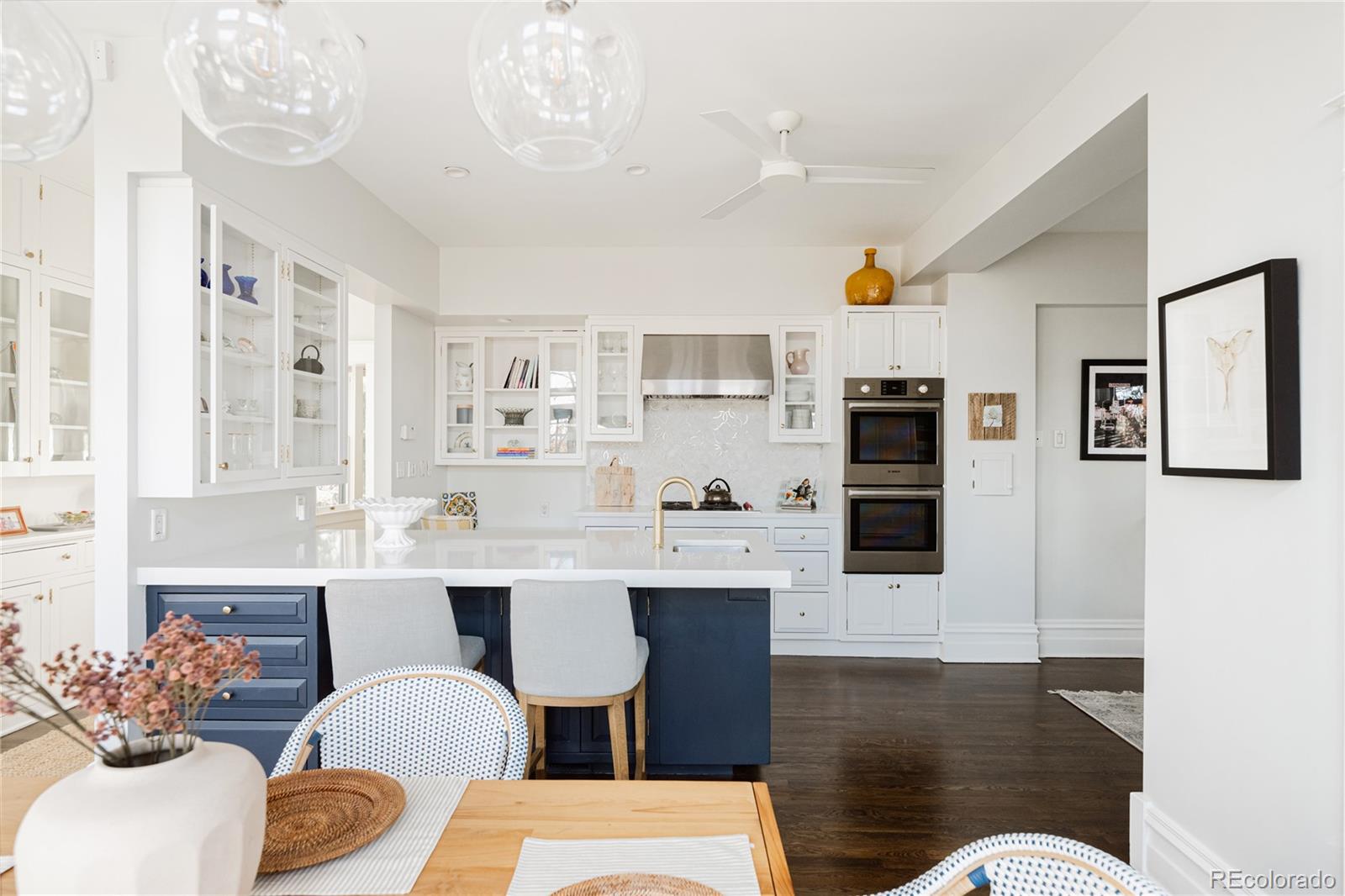 870 12th Street Boulder, CO 80302 - Photo 18 of 34 a living room with furniture kitchen view and a window