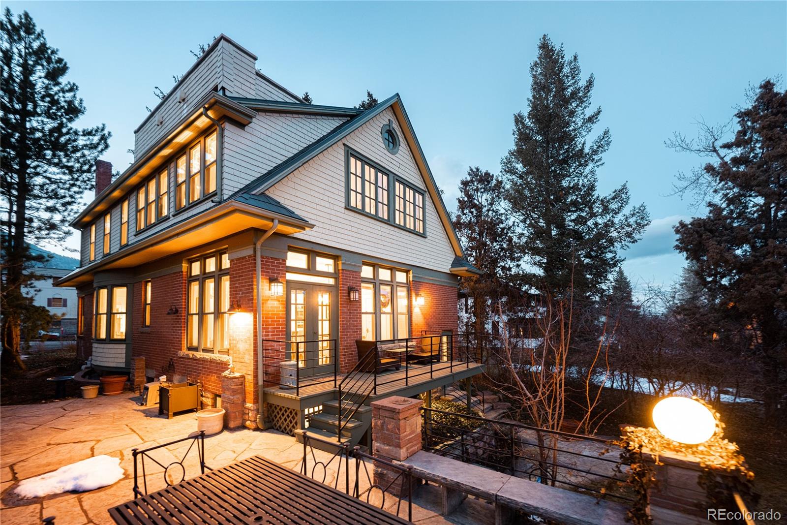 870 12th Street Boulder, CO 80302 - Photo 30 of 34 a view of a house with a patio