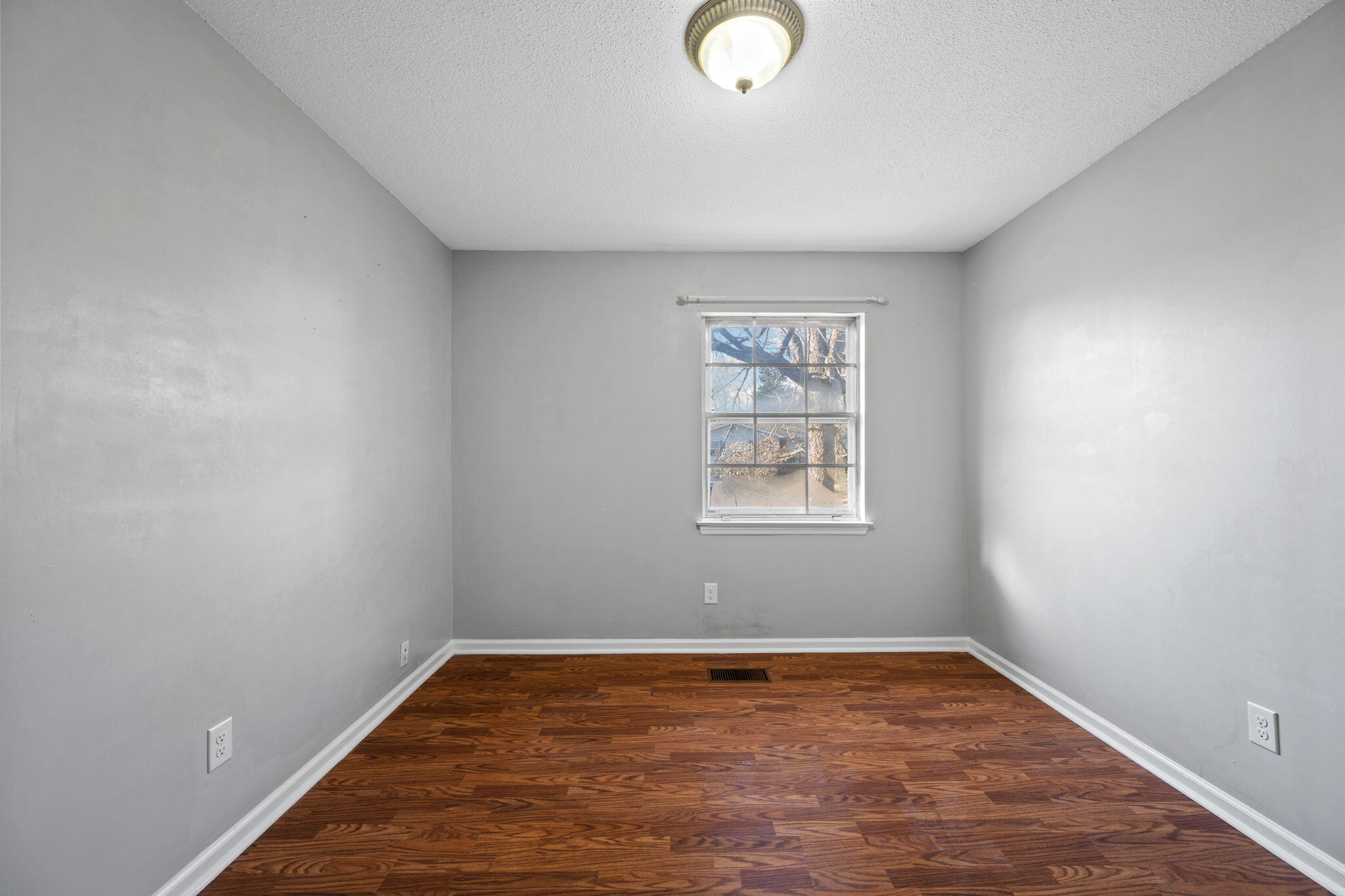 7315 Valley Lane Hixson, TN 37343 - Photo 15 of 32 IMG_0785