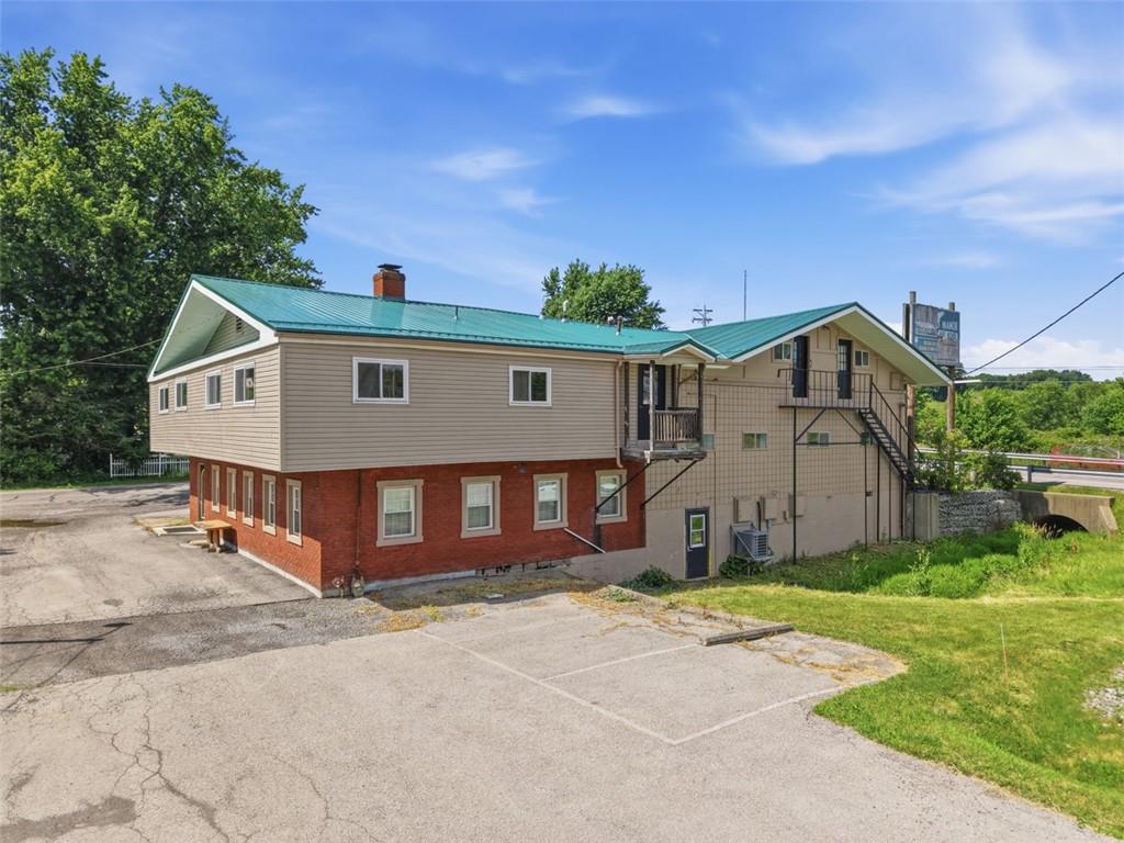 101 Burtner Road Butler, PA 16002 - Photo 4 of 36