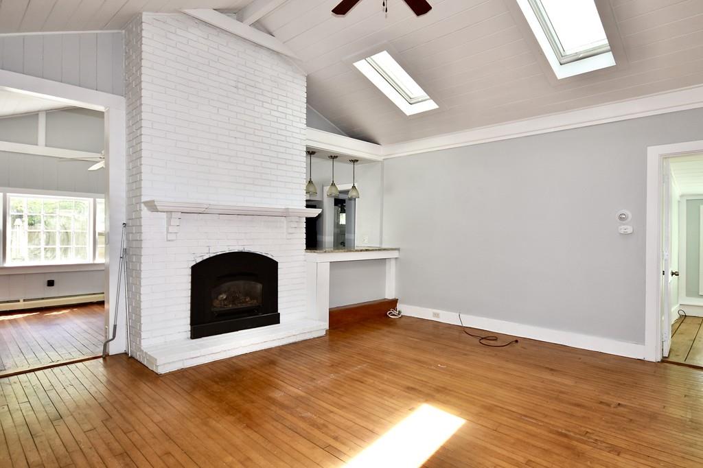 409 Delano Road Marion, MA 02738 - Photo 3 of 16 Gallery Image 3