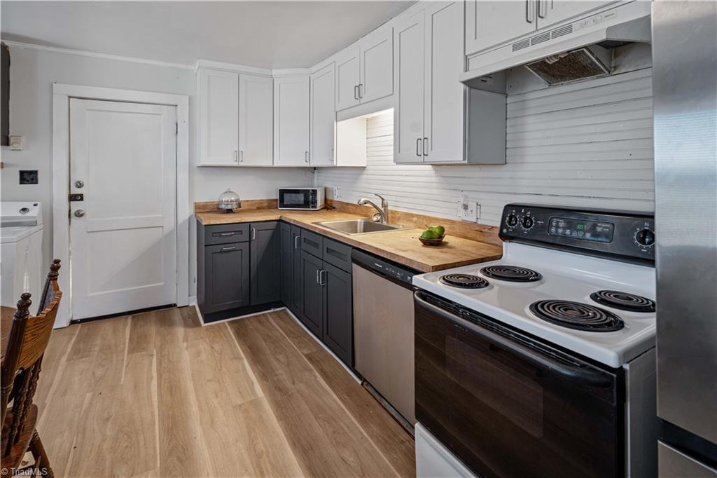 9589 Highway 268 Elkin, NC 28621 - Photo 14 of 50