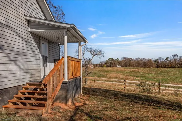 $183,000 | 9589 Highway 268, Elkin, NC 28621