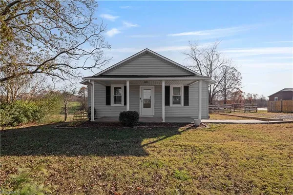 $165,000 | 9589 Highway 268, Elkin, NC 28621