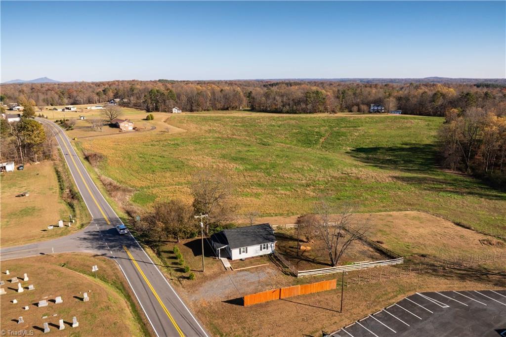 9589 Highway 268 Elkin, NC 28621 - Photo 43 of 50