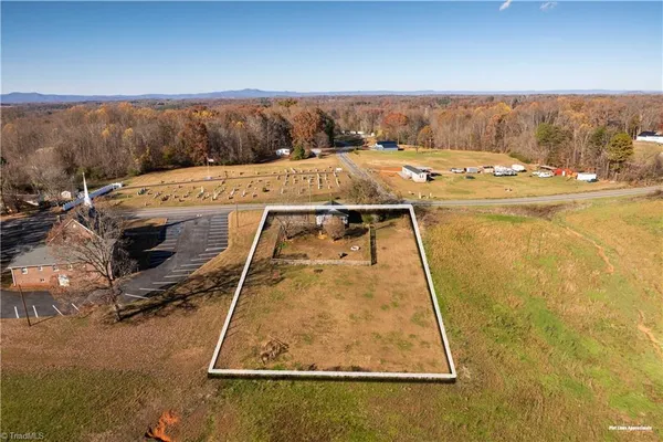 $165,000 | 9589 Highway 268, Elkin, NC 28621