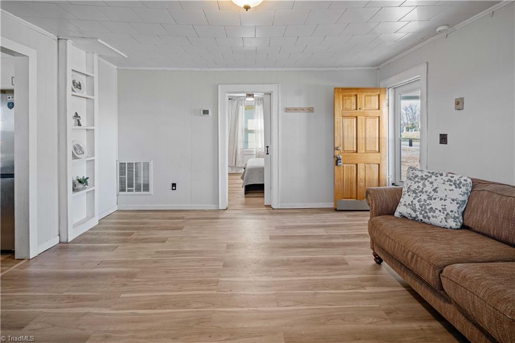 9589 Highway 268 Elkin, NC 28621 - Photo 8 of 50