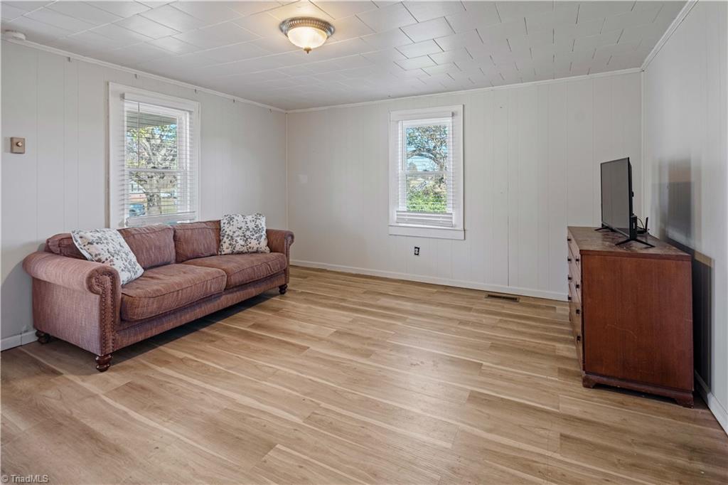 9589 Highway 268 Elkin, NC 28621 - Photo 9 of 50