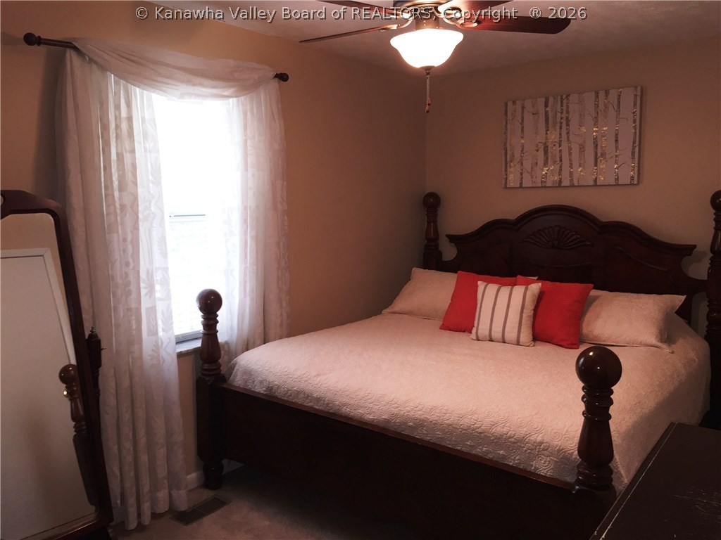 4552 Green Valley Road Huntington, WV 25701 - Photo 9 of 18 Gallery Image 9
