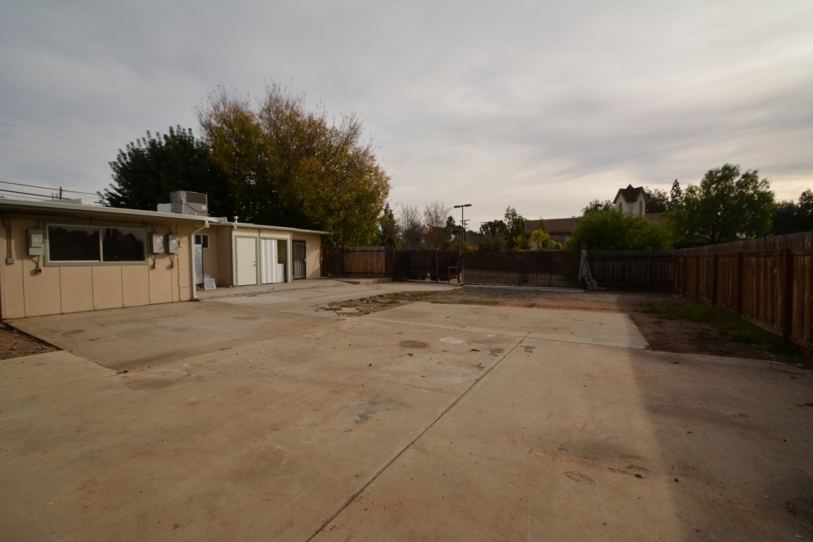 13634 Midland Road Poway, CA 92064 - Photo 11 of 13 2nd view of half of back yard for cars, boat or RV