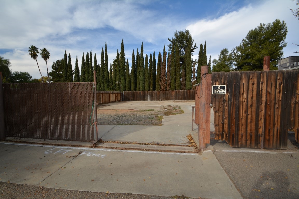 13634 Midland Road Poway, CA 92064 - Photo 12 of 13 Secure gate into back yard