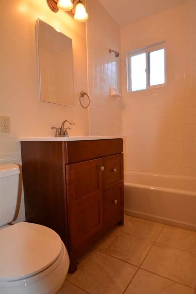 13634 Midland Road Poway, CA 92064 - Photo 7 of 13 Hall Bathroom