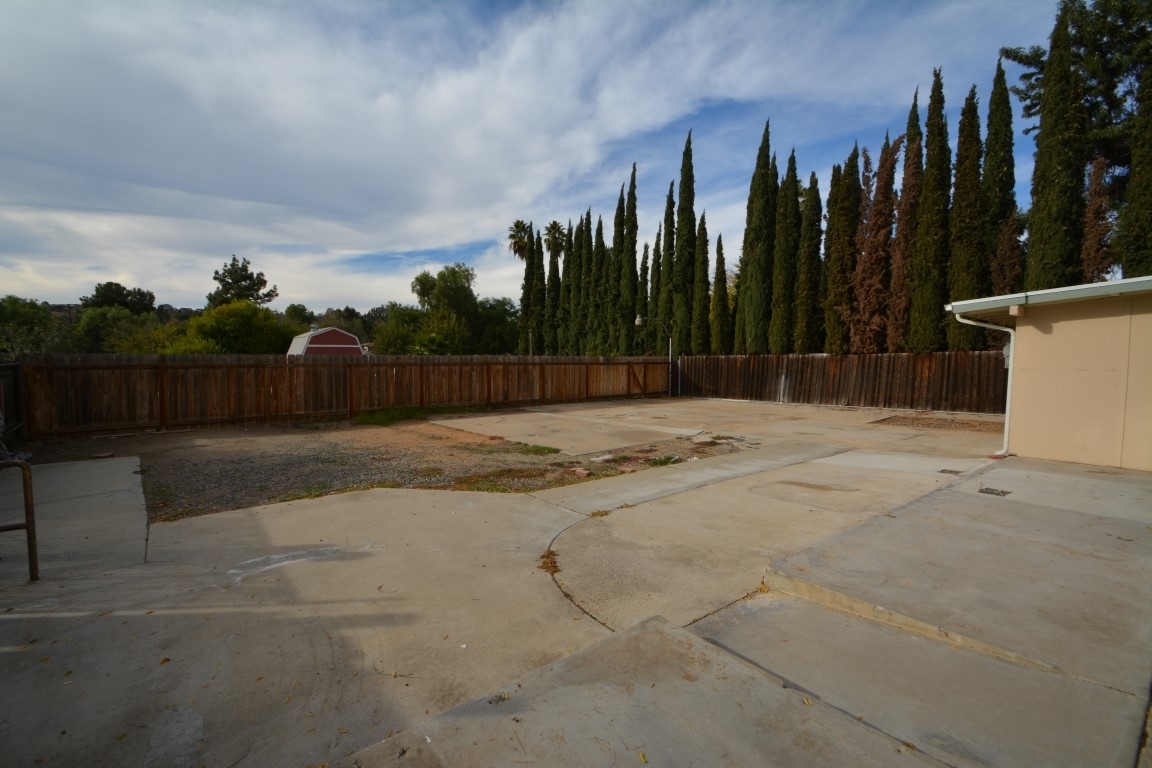 13634 Midland Road Poway, CA 92064 - Photo 10 of 13 View of only half of yard. Perfect for cars, boat, RV