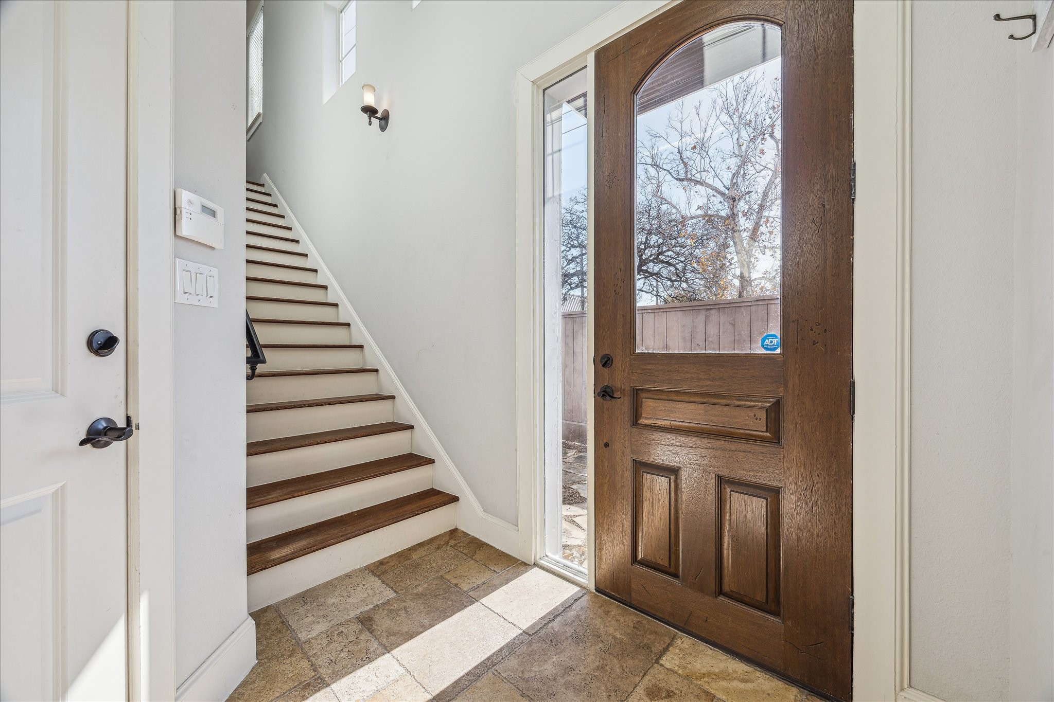 303 Bethje Street Houston, TX 77007 - Photo 21 of 25 a view of a hallway with wooden floor and entryway