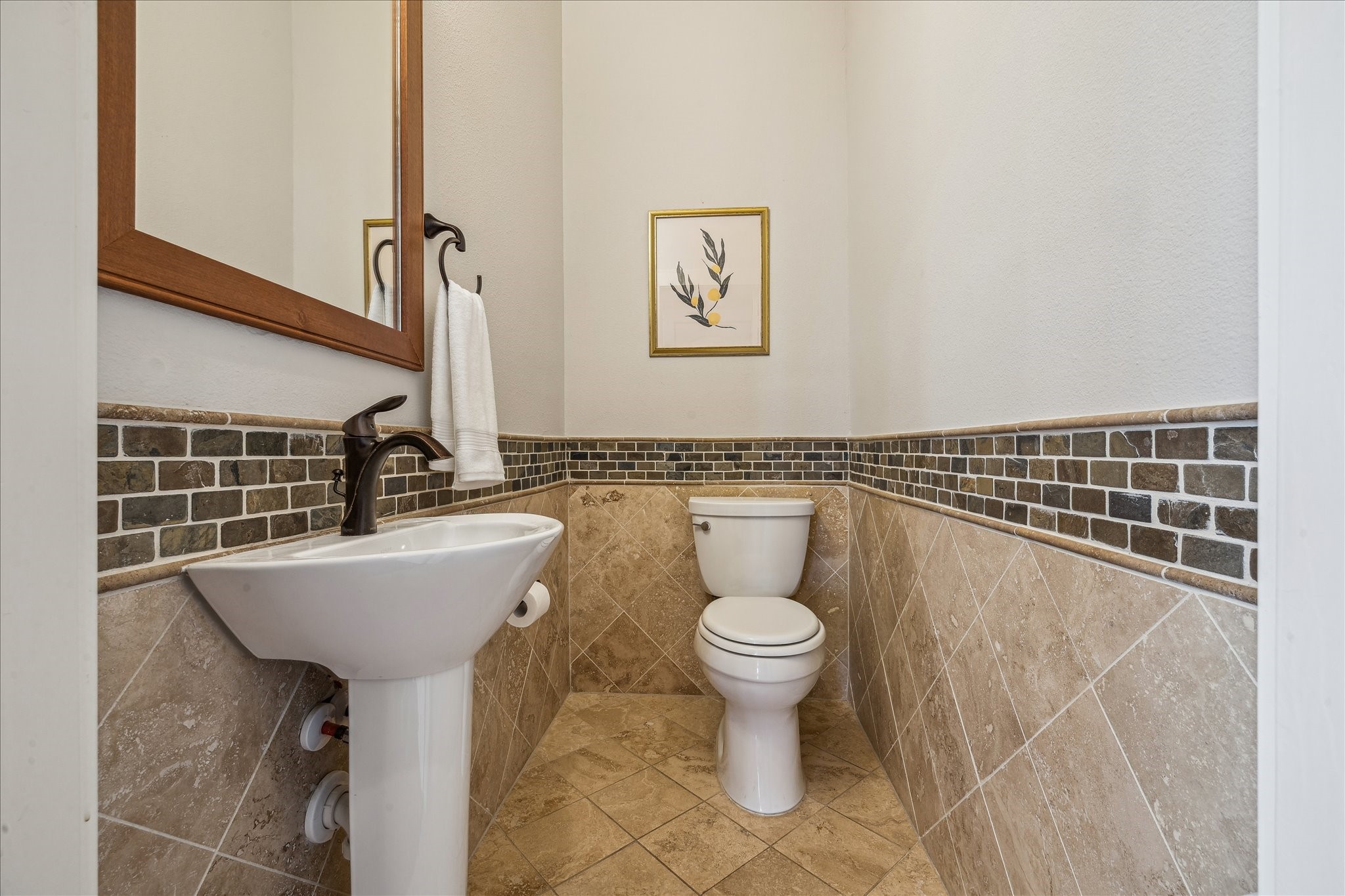 303 Bethje Street Houston, TX 77007 - Photo 10 of 25 a bathroom with a sink toilet and shower