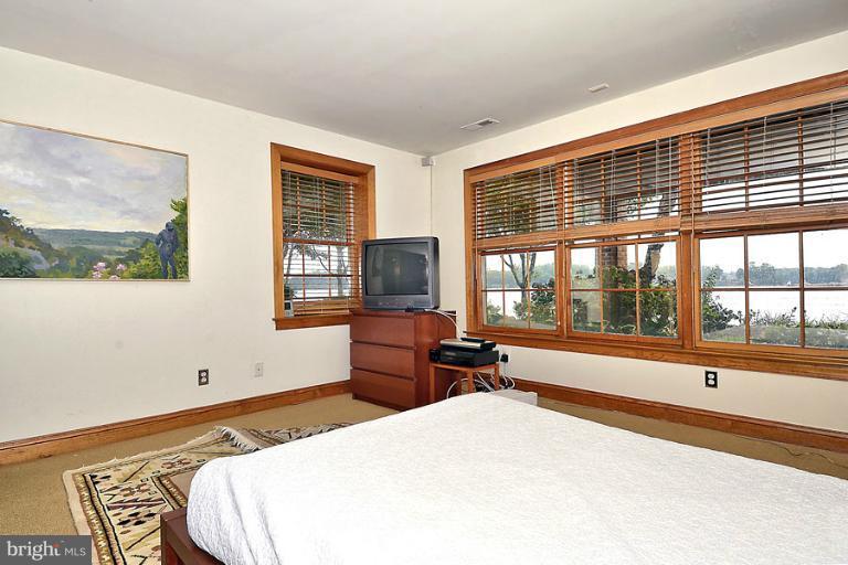 710 South River Landing Road, Unit 710 Edgewater, MD 21037 - Photo 24 of 30 Lower Level Bedroom / Teen or In-law Suite