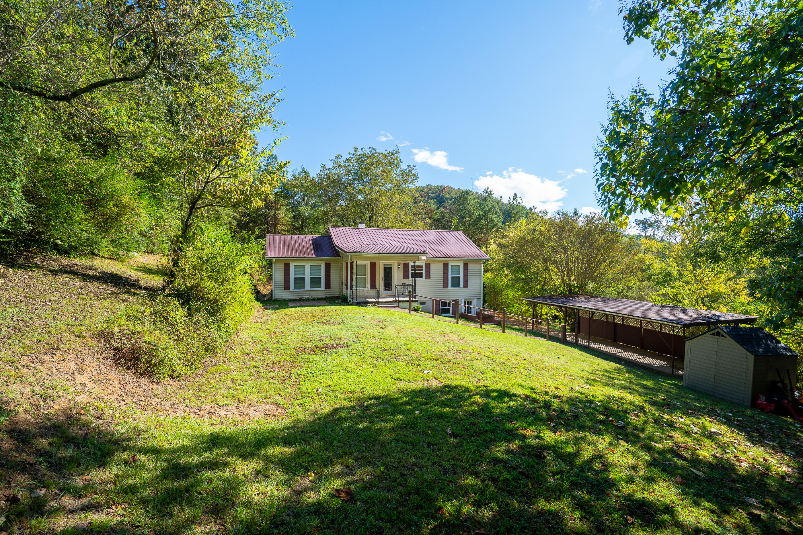 69 Crabtree Drive Ringgold, GA 30736 - Photo 3 of 56 69crabtree-4