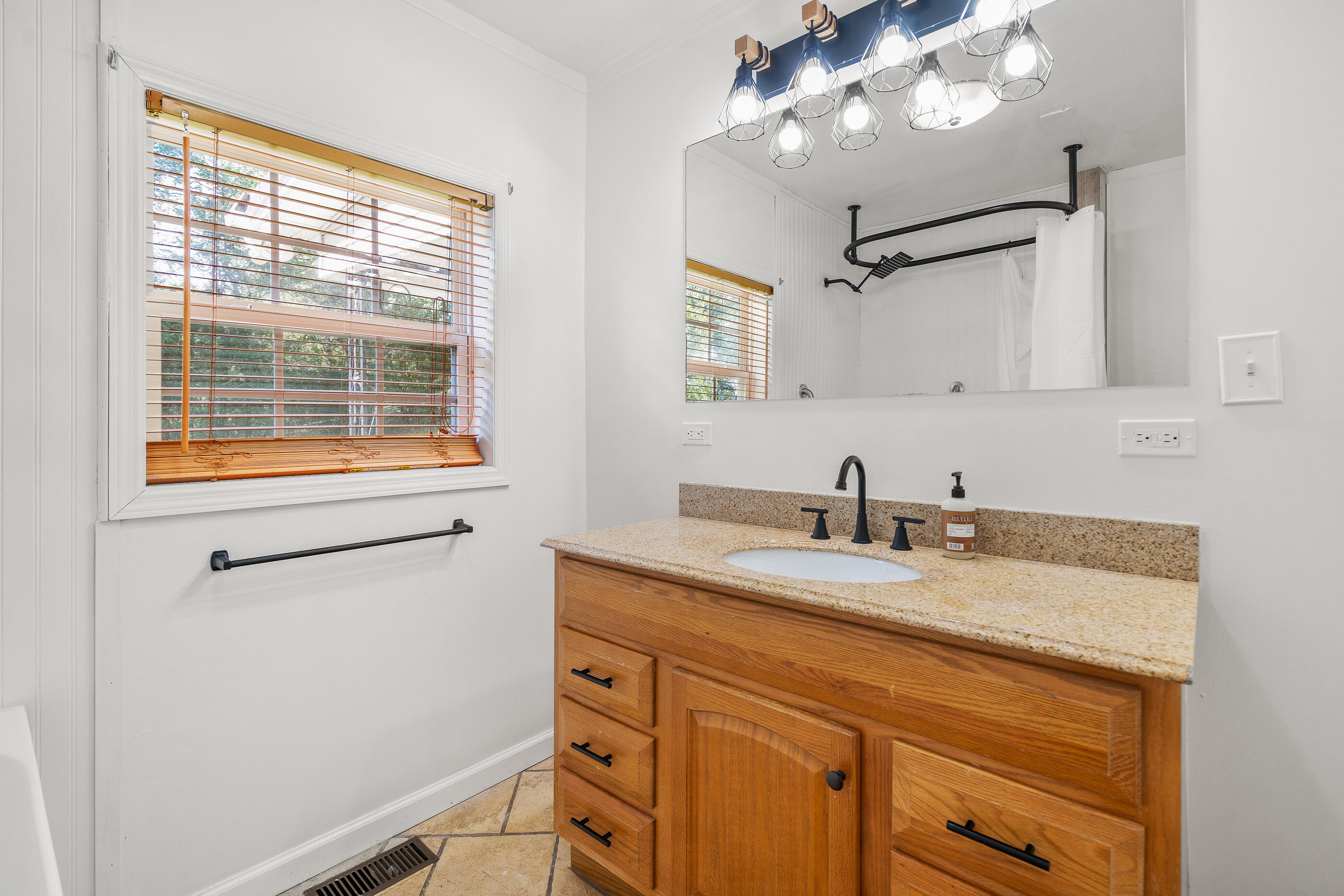 69 Crabtree Drive Ringgold, GA 30736 - Photo 36 of 56 69crabtree-48