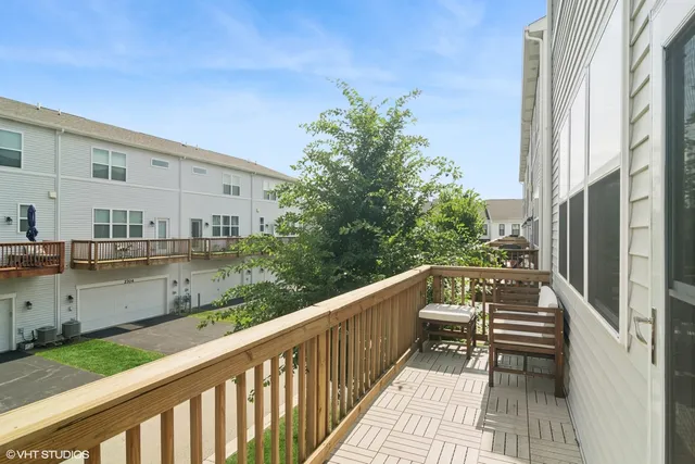 $499,000 | 2709 Lily Lane, Rolling Meadows, IL 60008