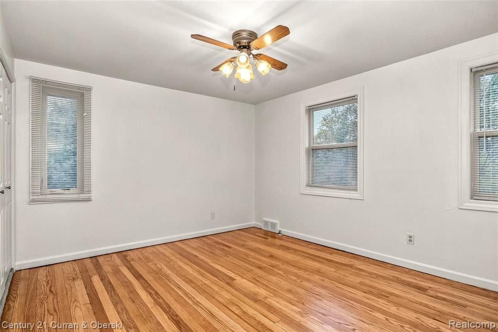 1900 Graefield Road Birmingham, MI 48009 - Photo 17 of 39