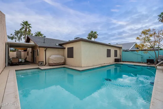 a view of a outdoor space