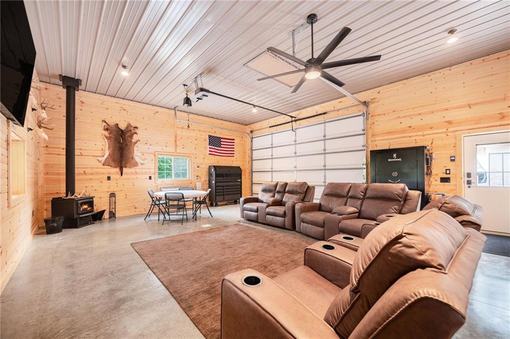 13150 Norris Road Rayville, MO 64084 - Photo 3 of 42