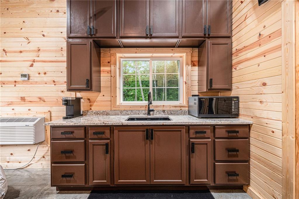 13150 Norris Road Rayville, MO 64084 - Photo 8 of 42