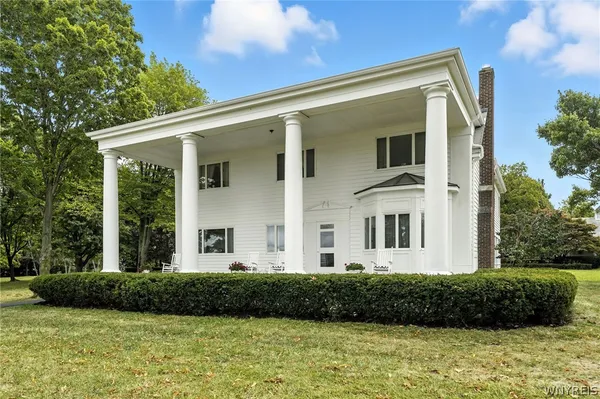 $1,500,000 | 4261 Lake Shore Road, Hamburg, NY 14075