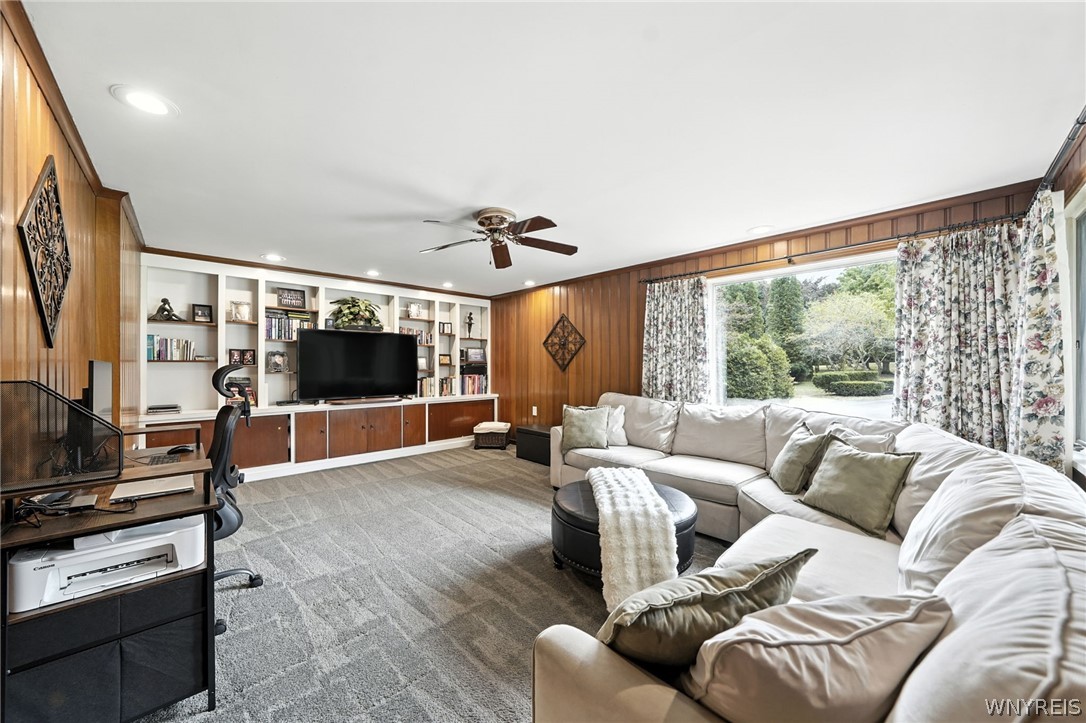 4261 Lake Shore Road Hamburg, NY 14075 - Photo 13 of 49