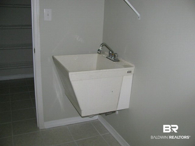 155 Pennbrooke Loop Foley, AL 36535 - Photo 17 of 32 Utility Room