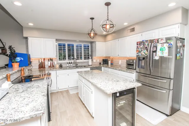 $3,700 | 907 East San Remo Avenue, Gilbert, AZ 85234