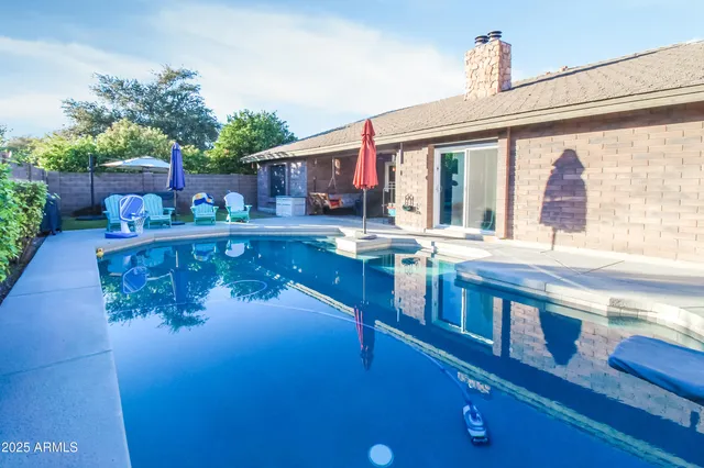 $3,700 | 907 East San Remo Avenue, Gilbert, AZ 85234