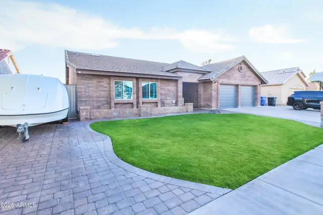 $3,700 | 907 East San Remo Avenue, Gilbert, AZ 85234