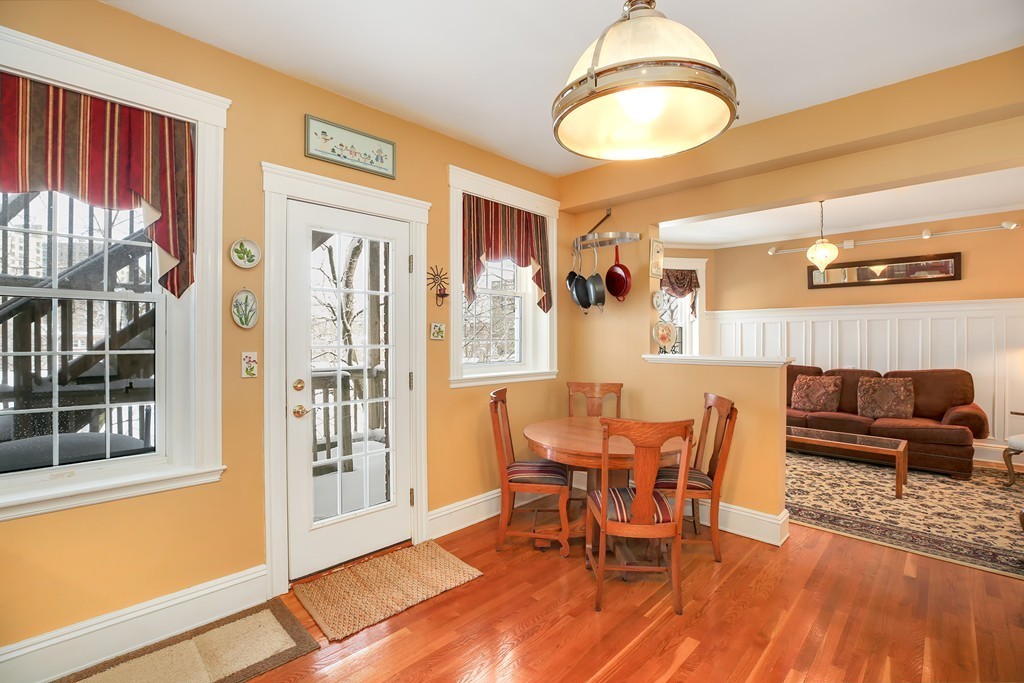 94 University Road, Unit 3 Brookline, MA 02446 - Photo 4 of 20 a dining room with furniture and window