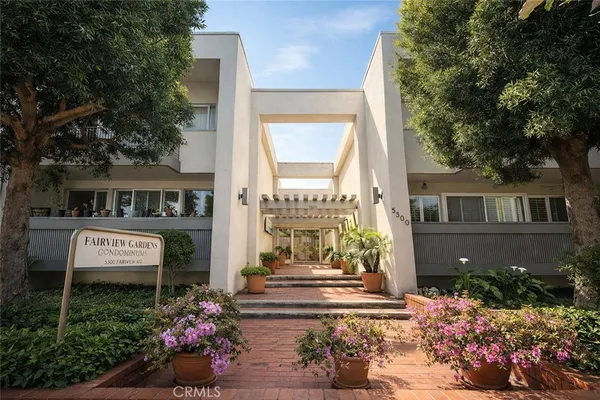 $567,500 | 5300 Fairview Boulevard, Unit 19, Los Angeles, CA 90056