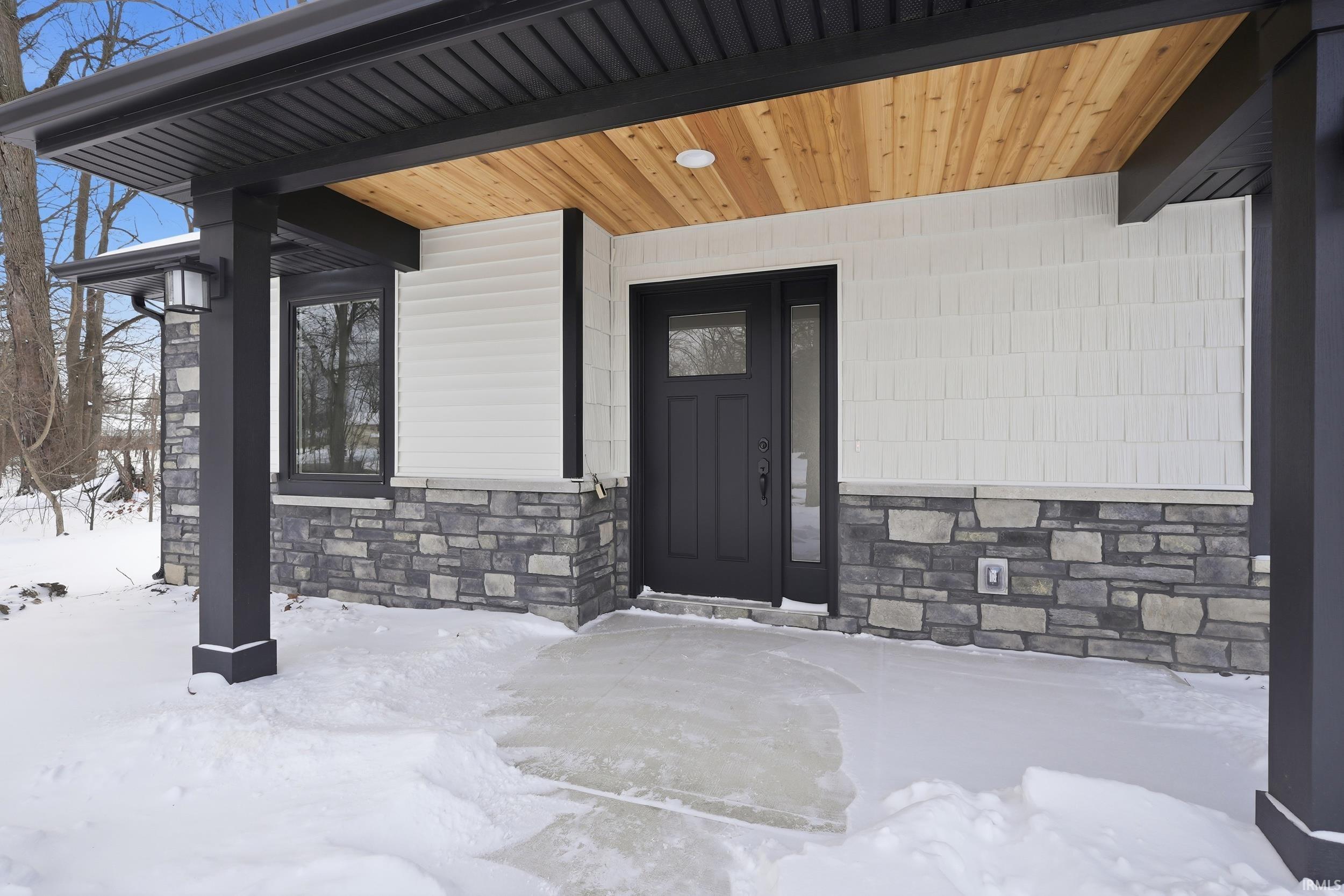 1316 South Lee Street Garrett, IN 46738 - Photo 3 of 26