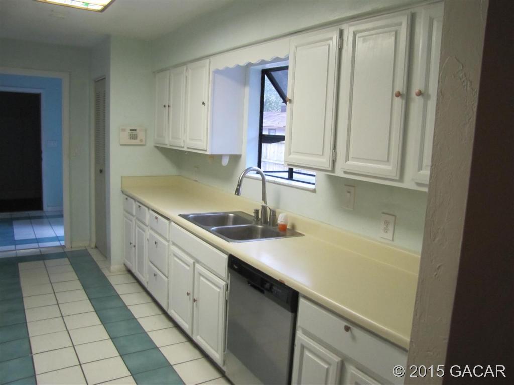 7220 Southwest 18 Place Gainesville, FL 32607 - Photo 11 of 18