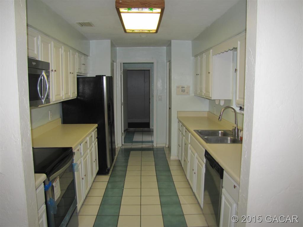 7220 Southwest 18 Place Gainesville, FL 32607 - Photo 9 of 18