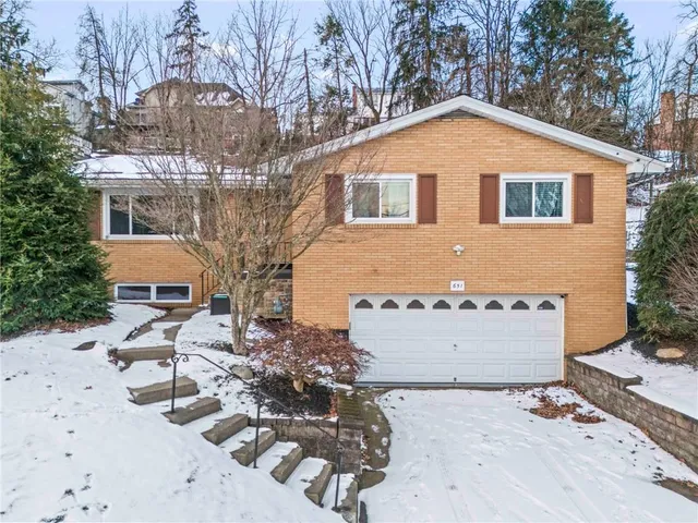$379,900 | 651 Alpine Drive, Canonsburg, PA 15317