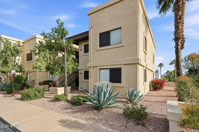 $1,800 | 16540 East Gunsight Drive, Unit 2001, Fountain Hills, AZ 85268