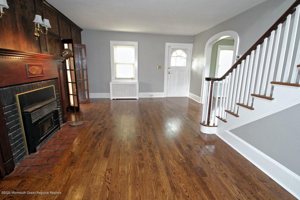 587 Holmdel Road Hazlet, NJ 07730 - Photo 10 of 24 IMG_7156_Fotor