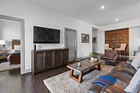 $519,000 | 2407 8th Avenue South, Unit 402, Nashville, TN 37204