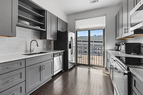 $519,000 | 2407 8th Avenue South, Unit 402, Nashville, TN 37204