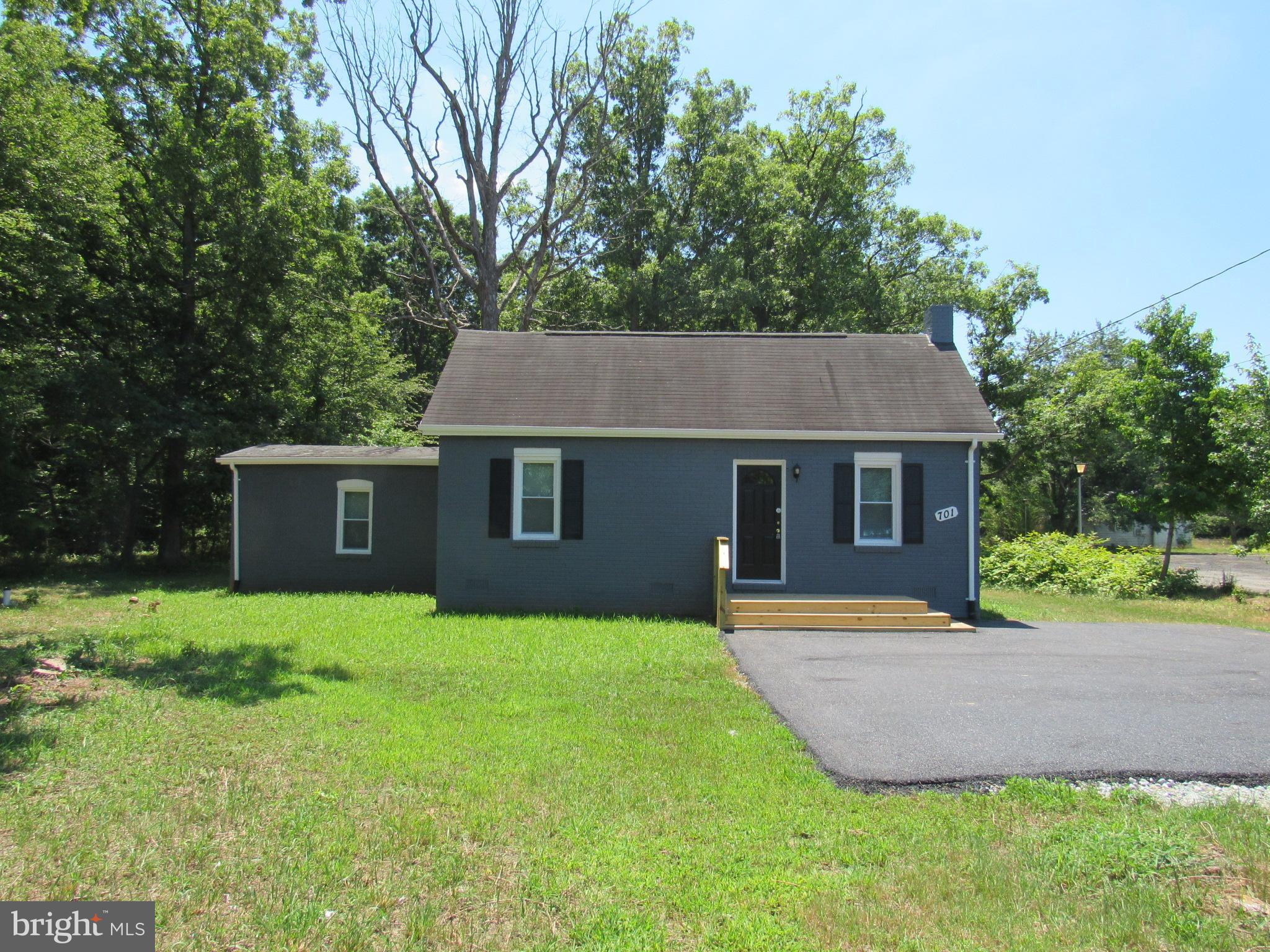 701 Accokeek Road Accokeek, MD 20607 - Photo 2 of 17 Exterior (Front)