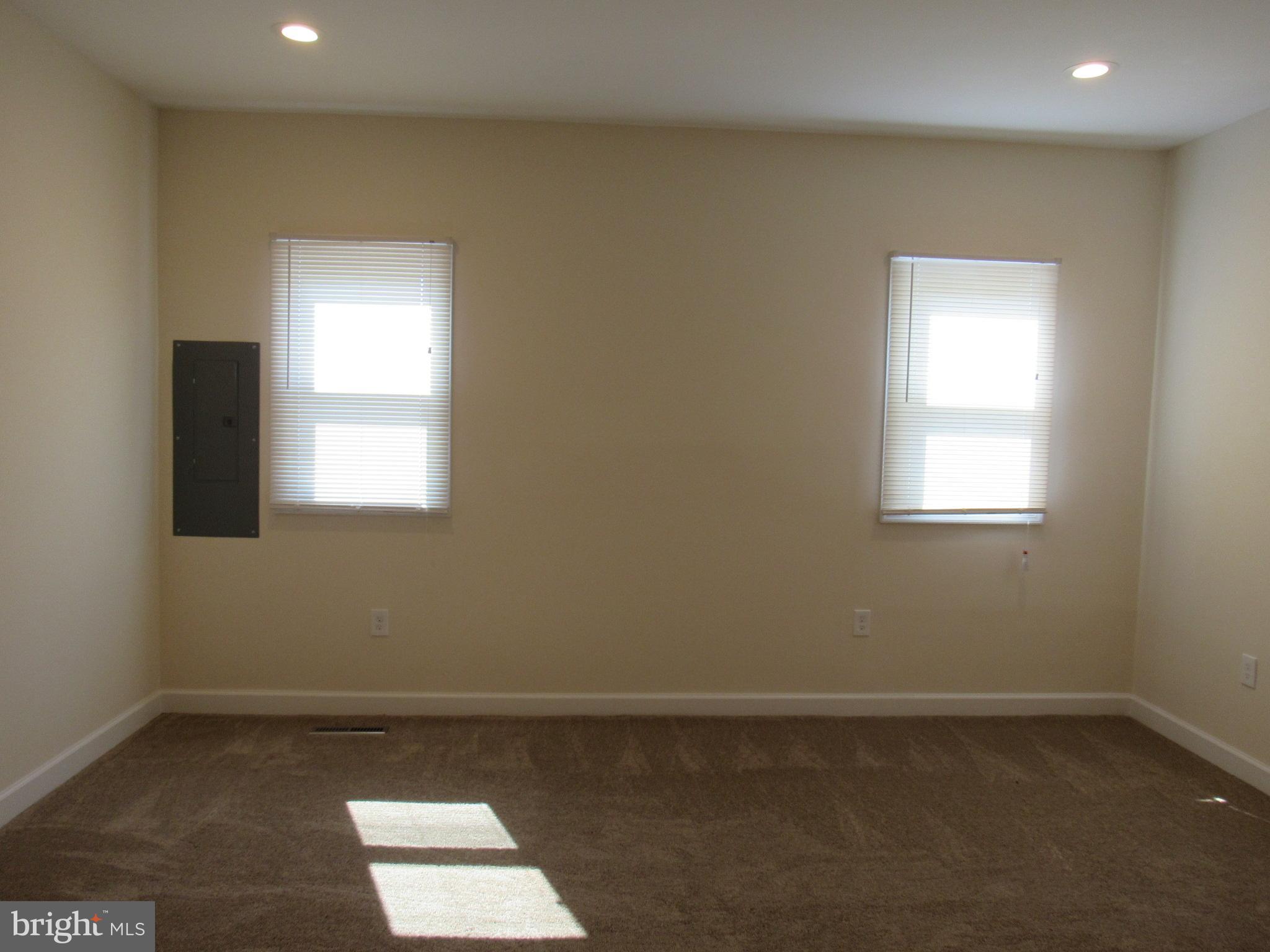 701 Accokeek Road Accokeek, MD 20607 - Photo 7 of 17 Living Room